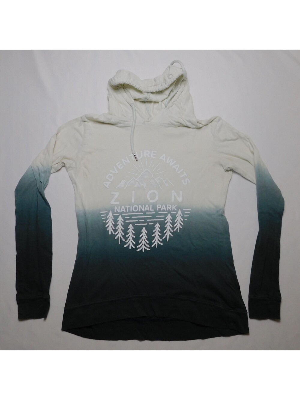 Women's Size S Zion National Park Ombre Hoodie Dip Dye Adventure Awaits Top